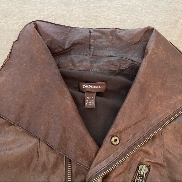 Danier Vintage Leather Moto Jacket - Picture 6 of 7